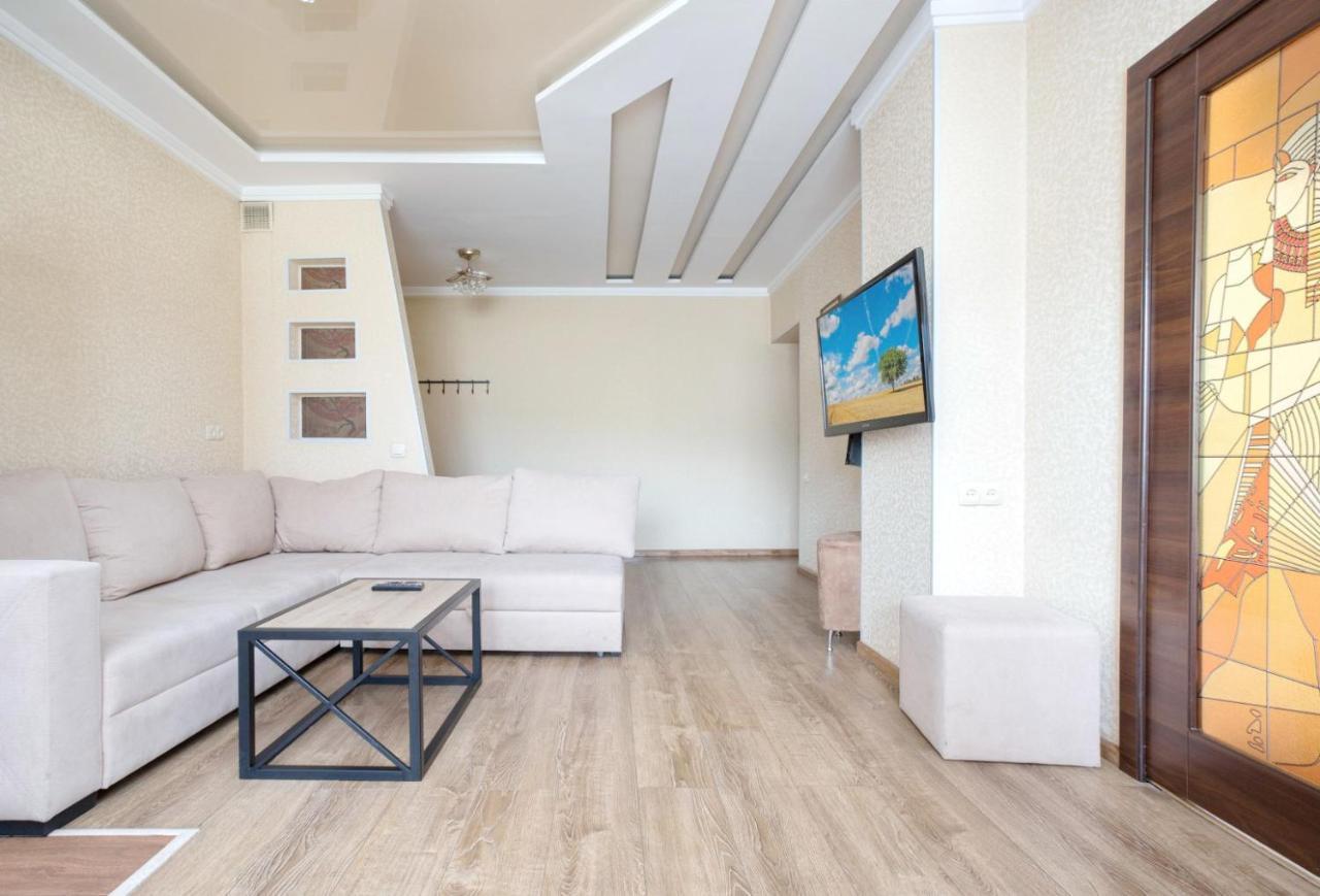 Stay Inn Apartments On 33 Sayat-Nova Avenue يريفان المظهر الخارجي الصورة