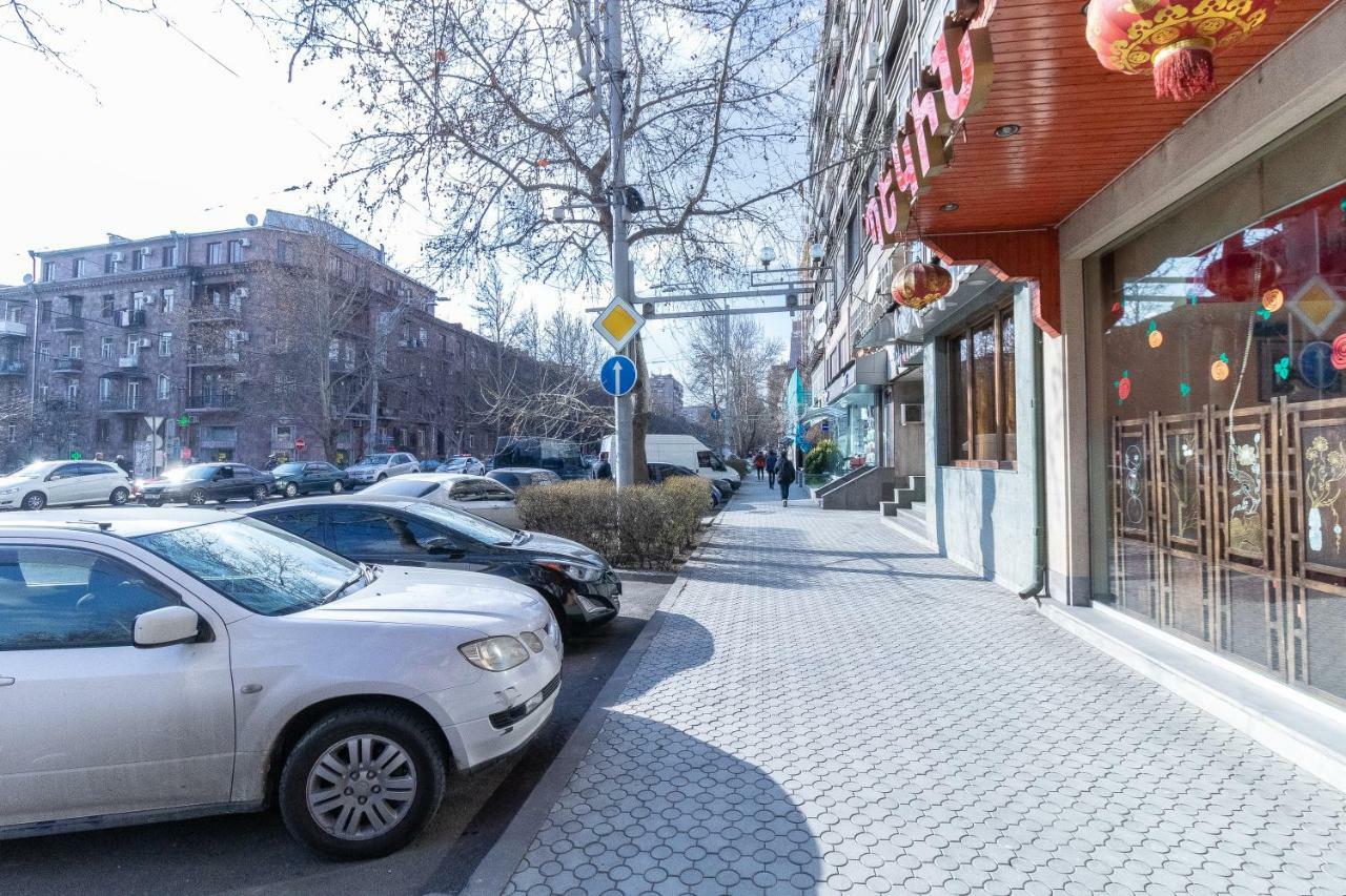Stay Inn Apartments On 33 Sayat-Nova Avenue يريفان المظهر الخارجي الصورة