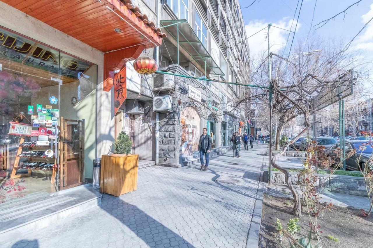 Stay Inn Apartments On 33 Sayat-Nova Avenue يريفان المظهر الخارجي الصورة