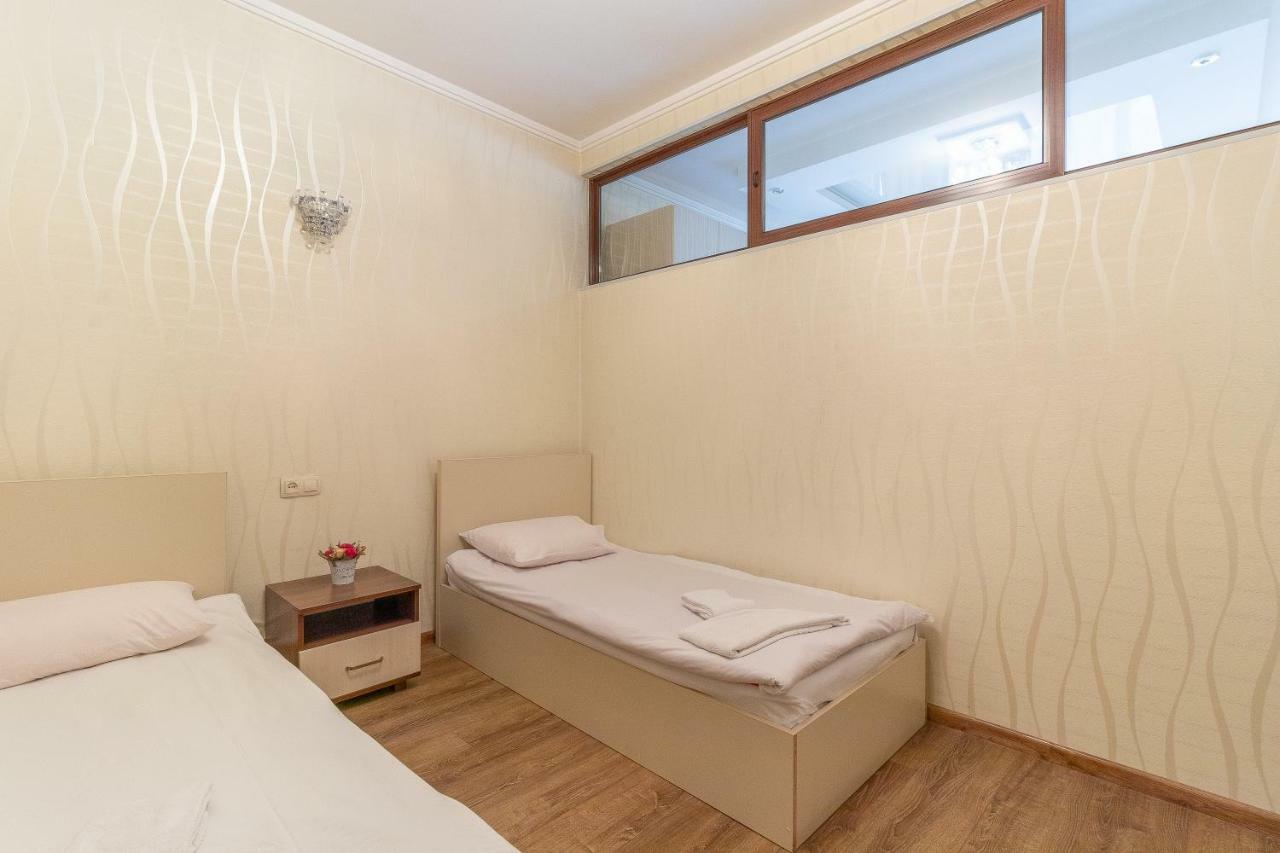 Stay Inn Apartments On 33 Sayat-Nova Avenue يريفان المظهر الخارجي الصورة