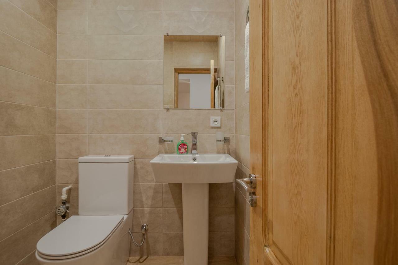 Stay Inn Apartments On 33 Sayat-Nova Avenue يريفان المظهر الخارجي الصورة