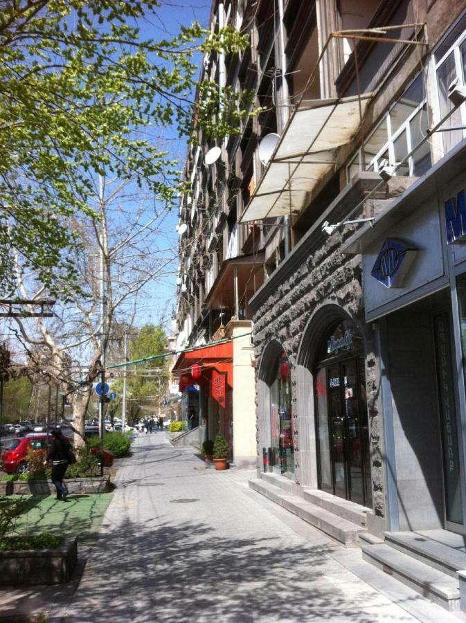 Stay Inn Apartments On 33 Sayat-Nova Avenue يريفان المظهر الخارجي الصورة